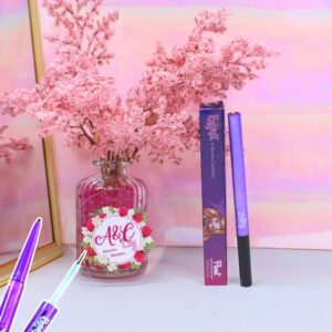 Bratz x Beauty Creations Delineadores White & Black Liner